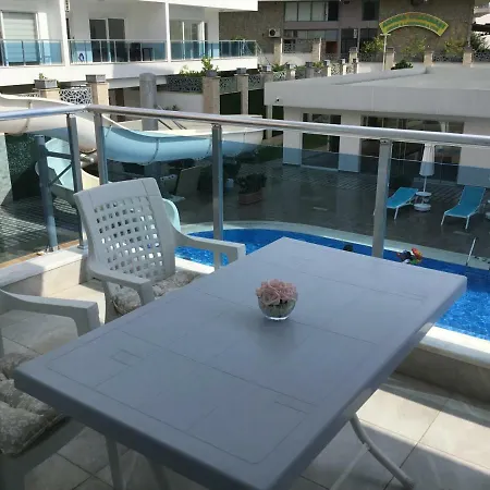 Elite Life 4 Apartment *