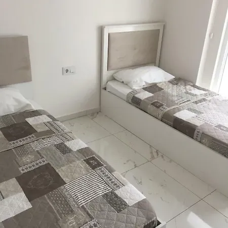 Elite Life 4 Apartment