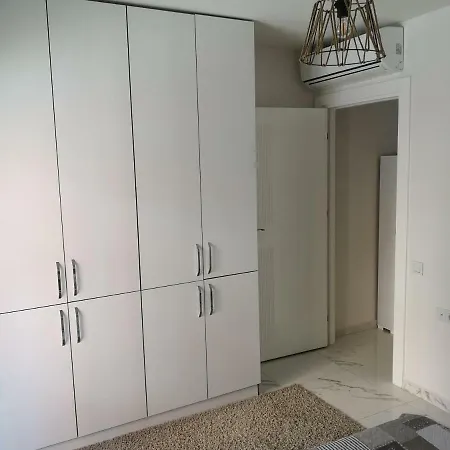 Elite Life 4 Apartment